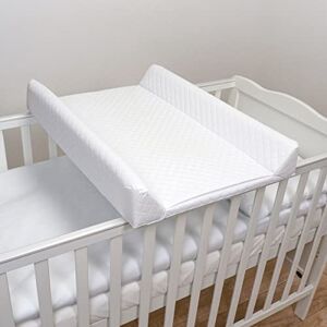 Baby Comfort Matelas à langer rigide pour bébé 70 x 50 cm Convient aux lits de 120 x 60 cm Unisexe Anti-roulement Imperméable Avec bords surélevés Blanc Caro - Publicité