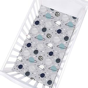 Odot Drap Housse pour Lit de Bébé, Draps Housses Enfants imprimé Respirant Douce Extensible Protège Matelas pour Fille et Garçon, Lit Bébé, Berceau, Lit Parapluie (82x41cm,Planète Grise) - Publicité