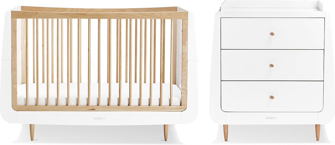 Snuz SnuzKot Skandi 4 Piece Cot Bed Nursery Furniture Room Set With Dresser & Free Maxi Air Cool Mattress - Natural