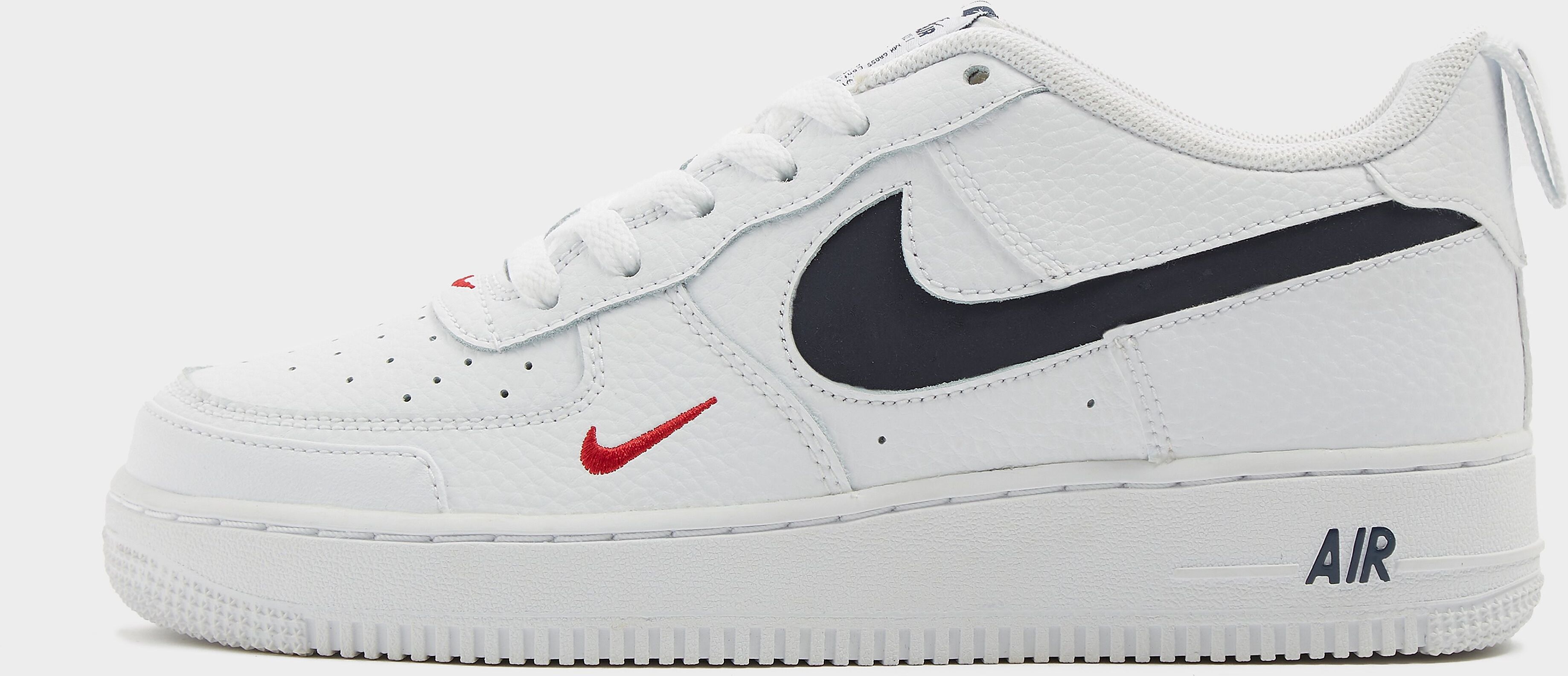 Nike Air Force 1 Junior's - White  size: 6