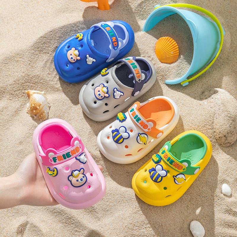 Shoelife Cute Children's Perforated Shoes with A Toe Cap and Hollowed Out Animal Children's Slippers, Two Pairs of Flat Bottomed Slippers