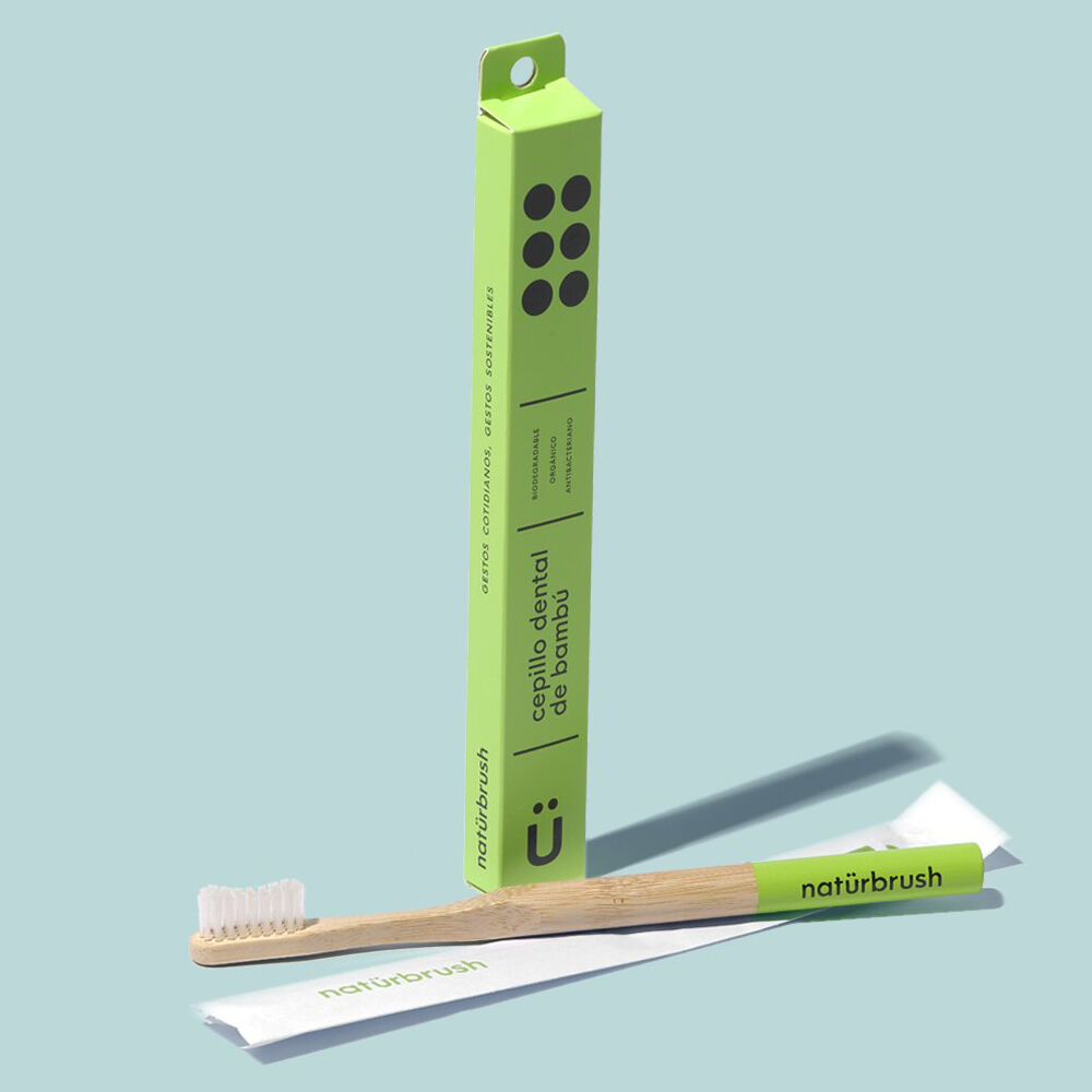 Naturbrush Cepillo de dientes de bambú para adultos - verde