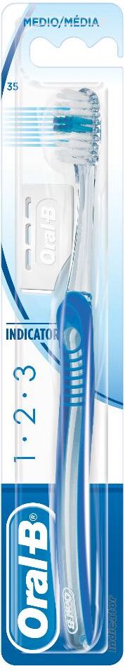 PROCTER & GAMBLE SRL Oralb indicator spazzolino manuale testina media 35 mm