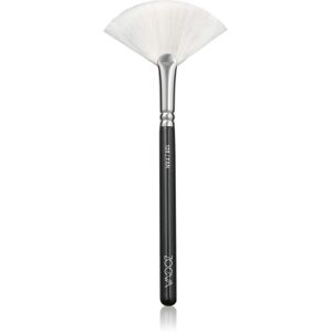 ZOEVA 129 Fan Highliter Fan Makeup Brush 1 pc