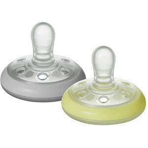 Tommee Tippee Sucette de Nuit Imitant le Sein Maternel, Texture Proche de la Peau, Forme Orthodontique Symétrique, Comprend une Boîte de Stérilisateurs, 6-18 Mois, Lot de 2 - Publicité