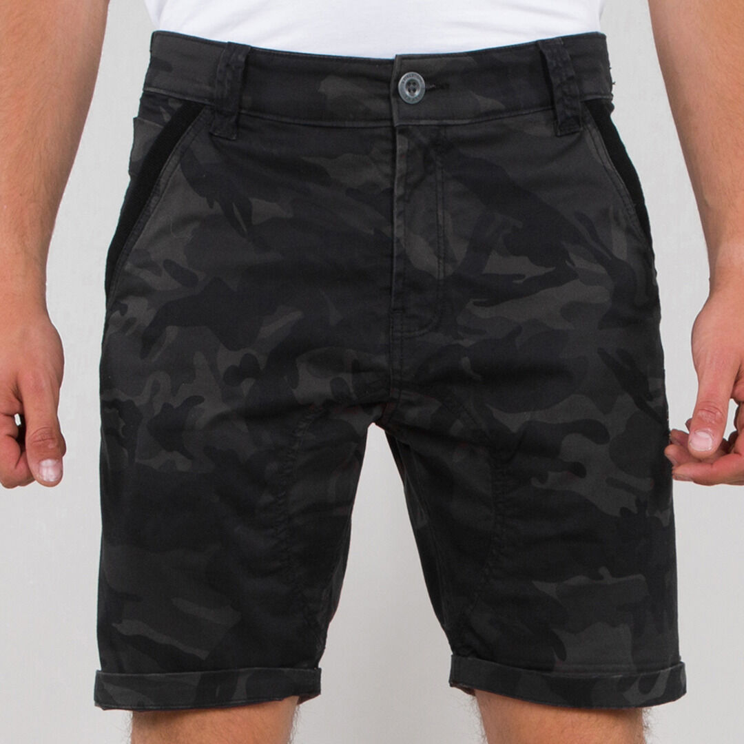 Alpha Industries Kerosene Camo Shorts 33 Svart