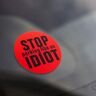DM Novelties Stop Parkeren Als Een IDIOT Bumper Sticker Slechte Parkeren (48 Stickers)