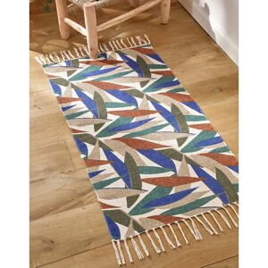 Tapis tisse petit format imprime jungle - rectangulaire - BlancheporteTisse dans un coton souple, ce tapis feuilles de jungle seduit par son imprime et ses teintes ecru et bleu apportant une note chaleureuse. Pour jouer la carte deco jusqu'au bout, vous p