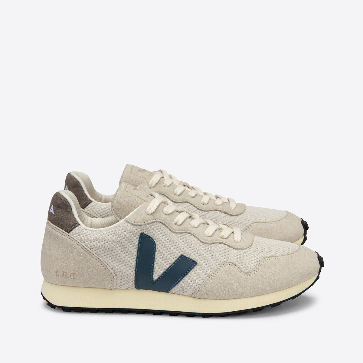 VEJA Sneakers SDU mit Schnürung, Recycling-Kunststoff BEIGE