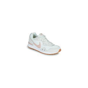 Baskets basses Nike WMNS NIKE VENTURE RUNNER Beige 36,35 1/2,36 1/2 femmes - Publicité