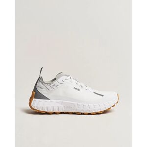 Norda 001 Running Sneakers White/Gum