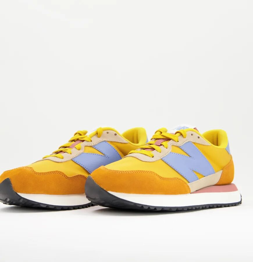 New Balance 237 trainers in orange  Orange