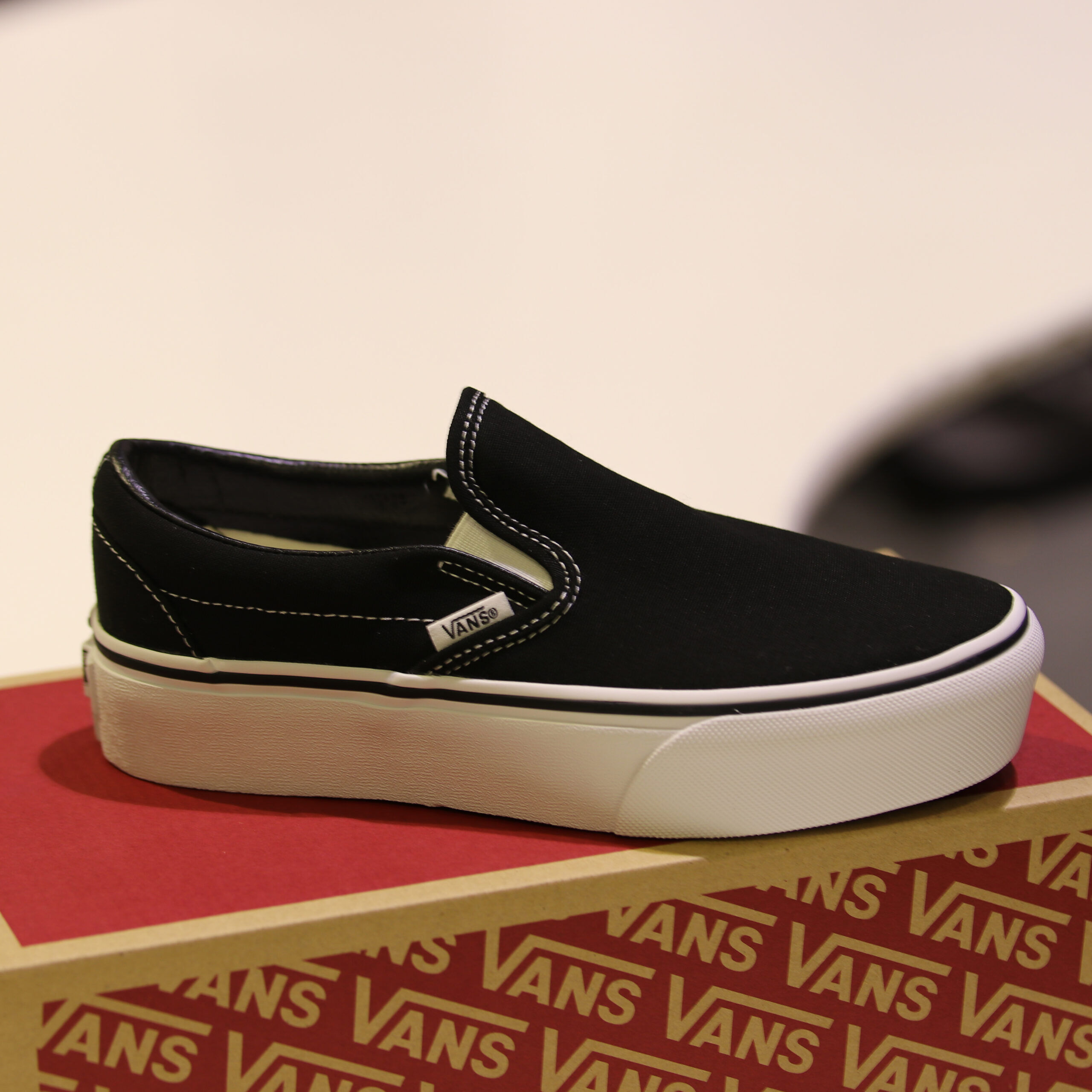 Vans - Classic Slip-On P Black 35