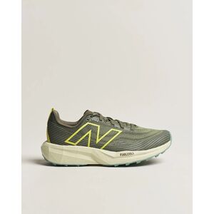 New Balance Running FuelCell Venym Dark Olivine men EU42 Grøn