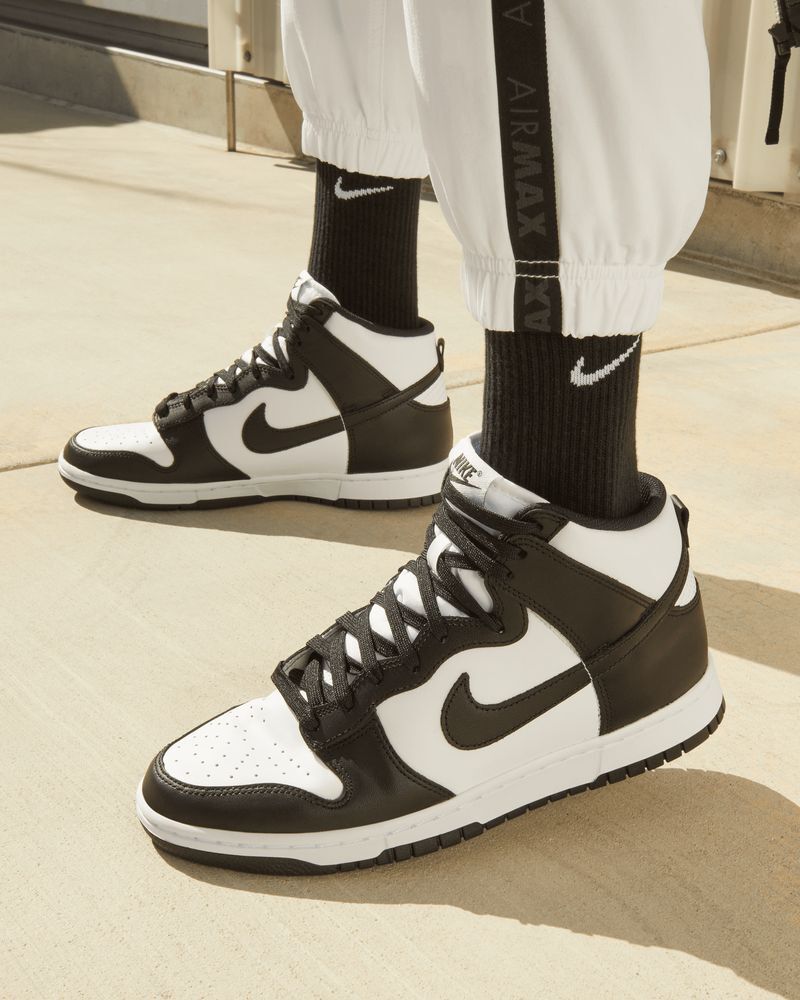 Zapatillas Nike Dunk High Blanco y Negro Hombre - DD1399-105