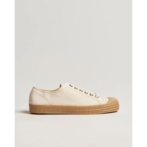 Novesta Star Master Organic Cotton Sneaker Beige - Musta - Size: US8,5-EU41 1/3 EU42 US9,5-EU42 2/3 EU43 1/3 EU44 US11,5-EU45 1/3 - Gender: men