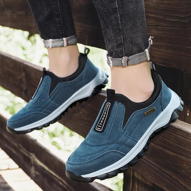 35-50 Large Size New Outdoor Sports Shoes Men s Walking Shoes Mountaineering Running Shoes Women Sneakers