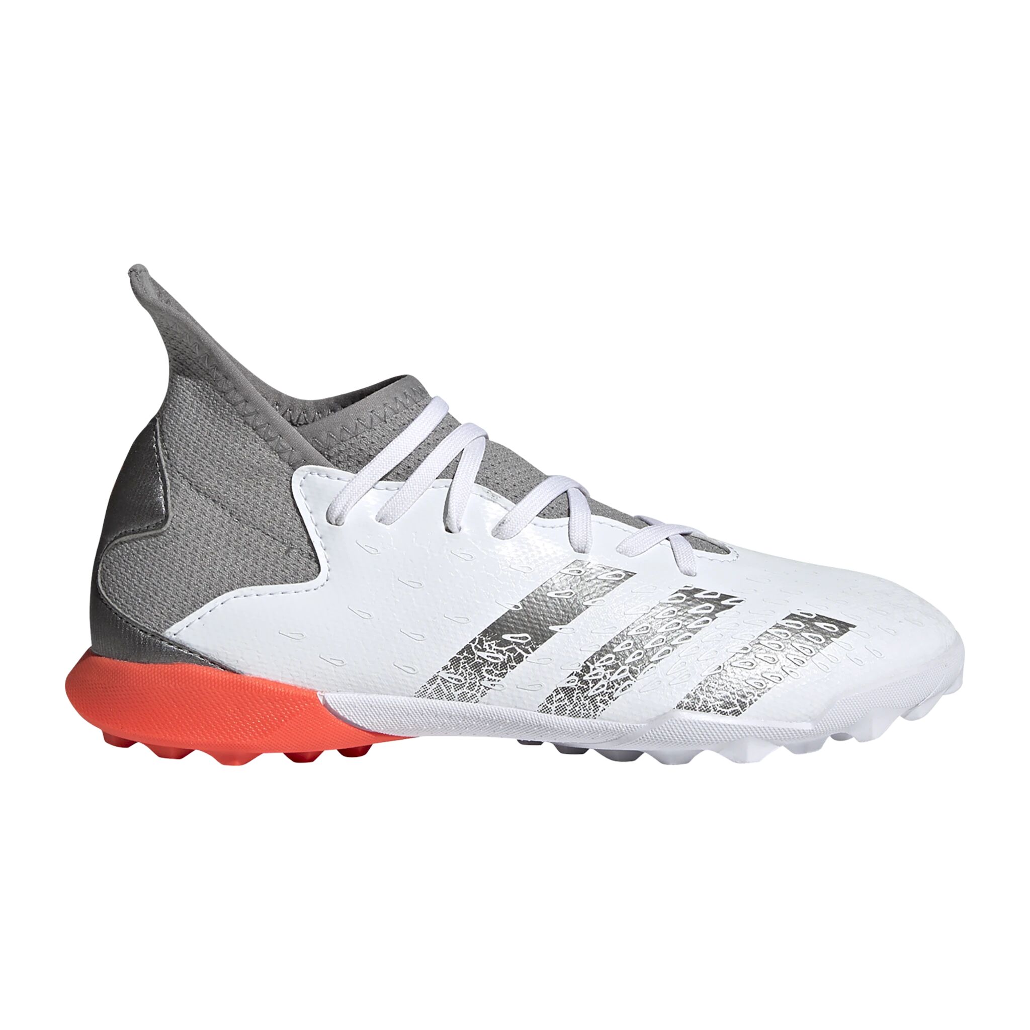 adidas PREDATOR FREAK .3 TF J / Q4 21 Jr, fotballsko junior 36 2/3 Ftwr White/iron Met.