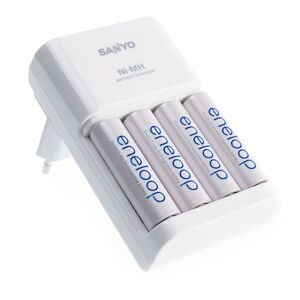 Sanyo MQR06-E-4-3UTG lynlader inkl. 4 stk. AA-batterier