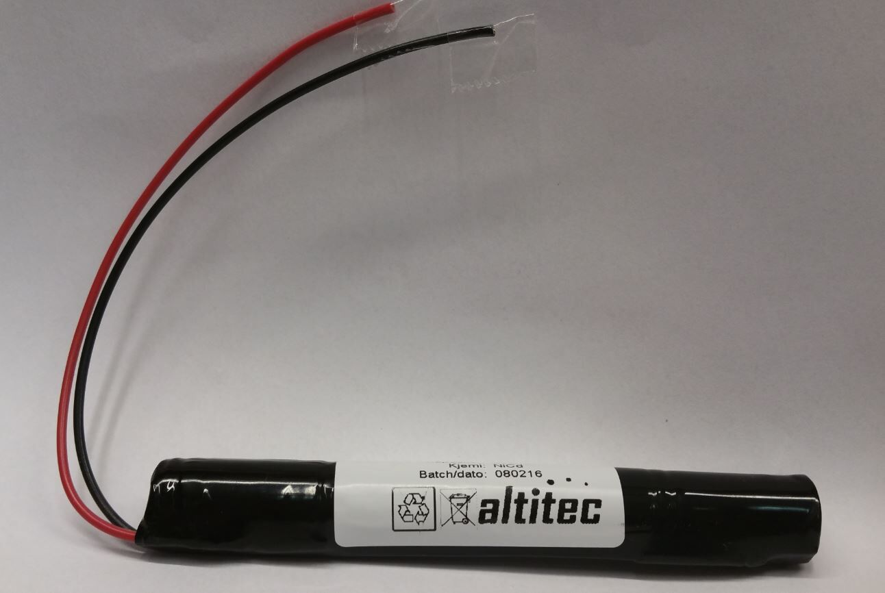 Altitec Nødlysbatteri 4,8V 600mAh 2/3AA NIMH stav med ledning