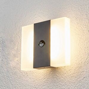 Lindby Kumi - LED-udendørs væglampe