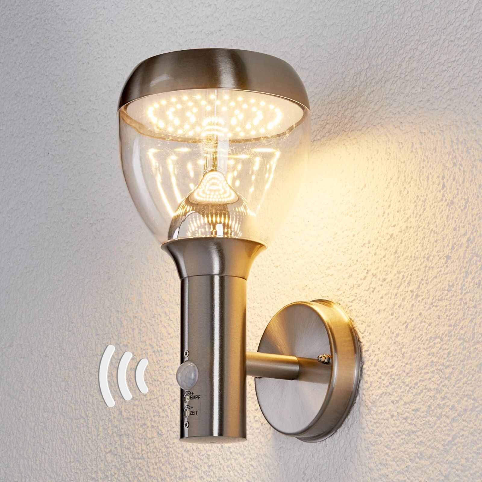 Lindby Etta - LED-udendørsvæglampe af ædelstål, m sensor