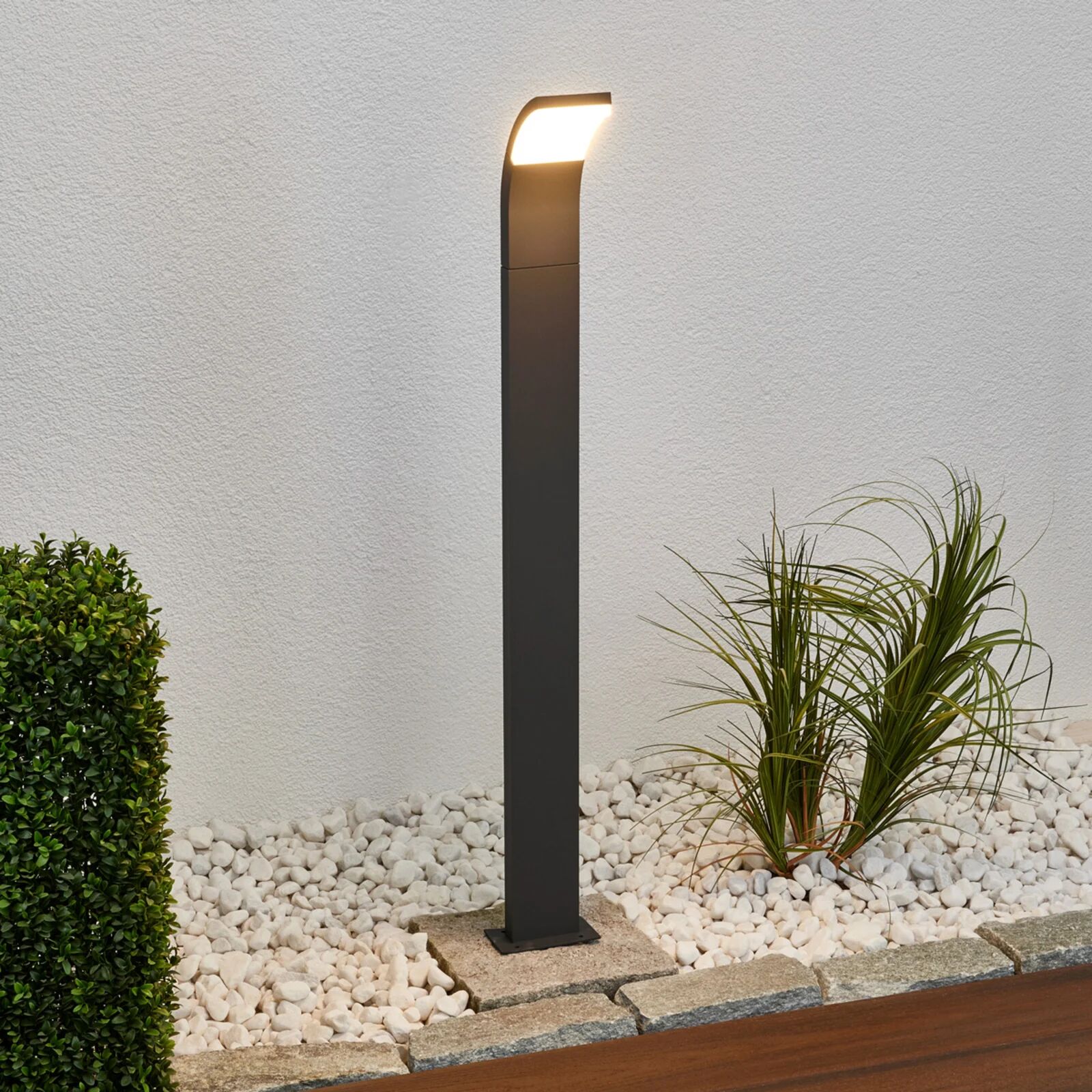 Lucande Timm - grafitfarvet LED-gadelampe, 100 cm