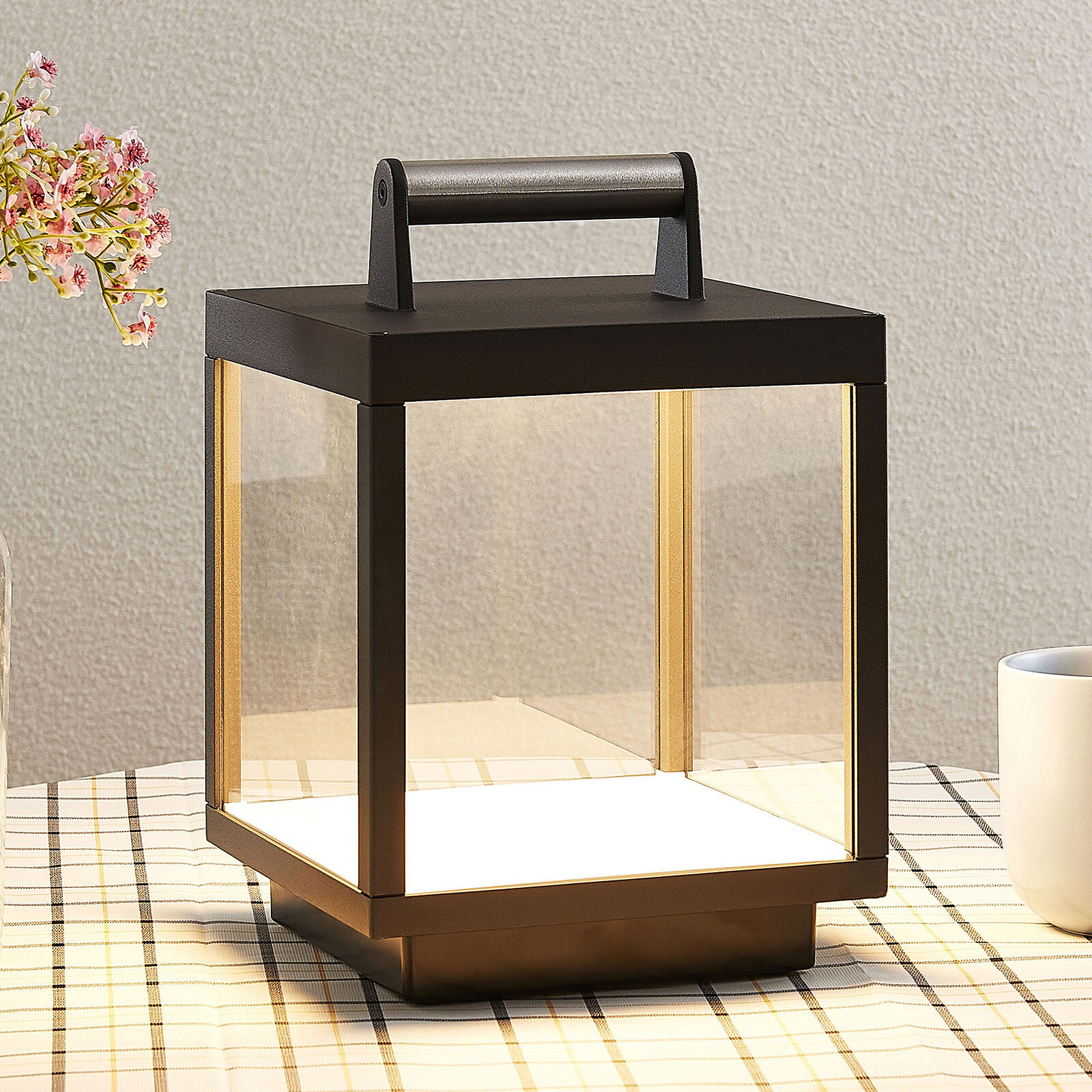 Lucande LED-bordlampe Cube til udendørs, opladelig