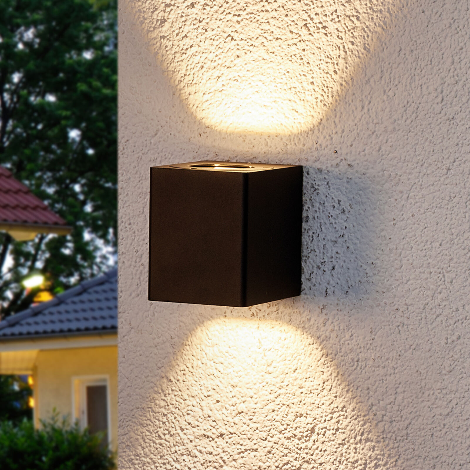 Lindby Lukas - LED-udendørsvæglampe med dekorative filtre