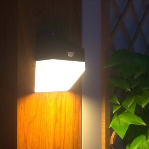 V-Tac Vt-422 Lampada Solare Led 2w Panda Wall Light Nero E Bianco Da Parete Con Pannello Fotovoltaico E Sensore Movimento 4000k Ip65 - 10309