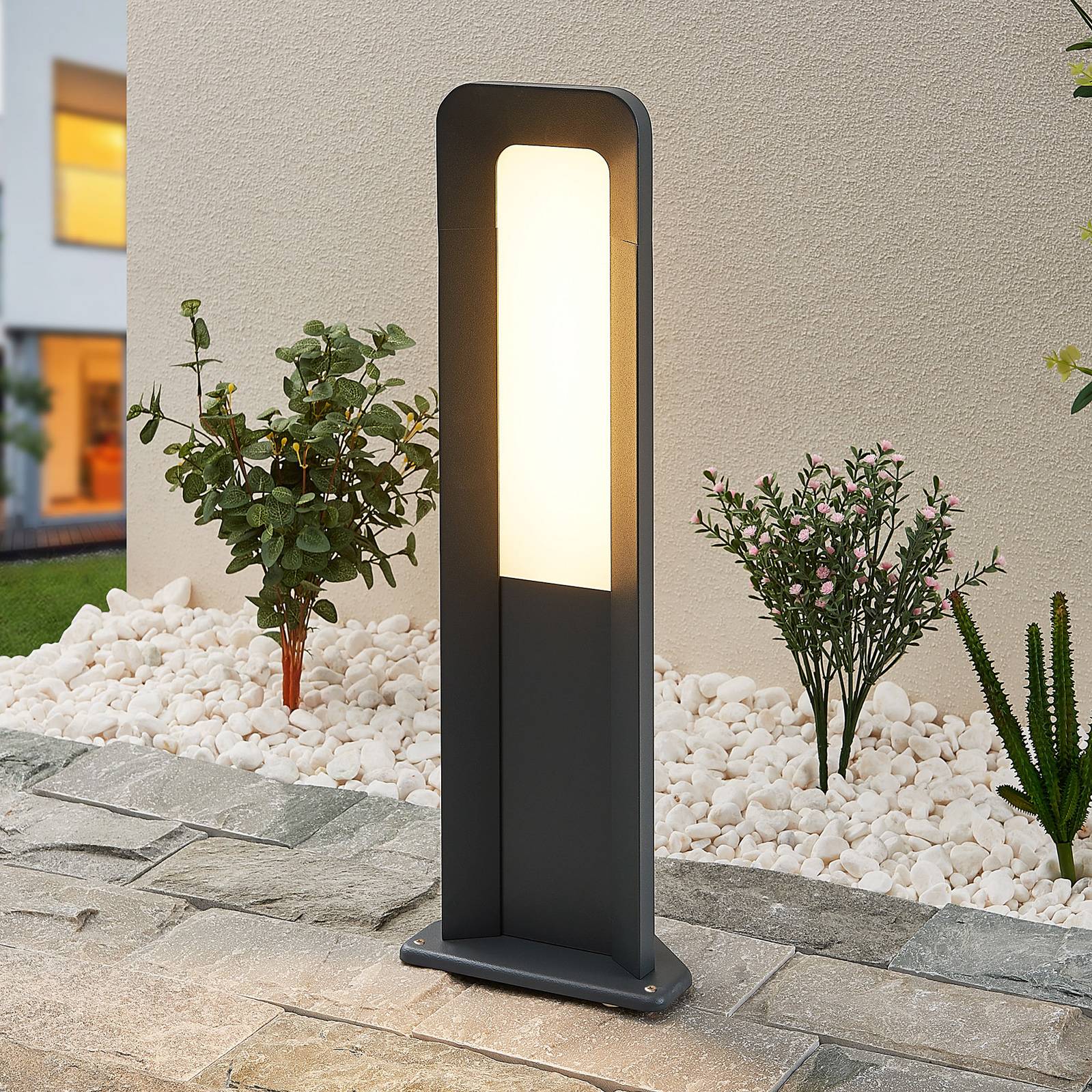 Lucande Secunda LED-sokkellampe, høyde 50 cm