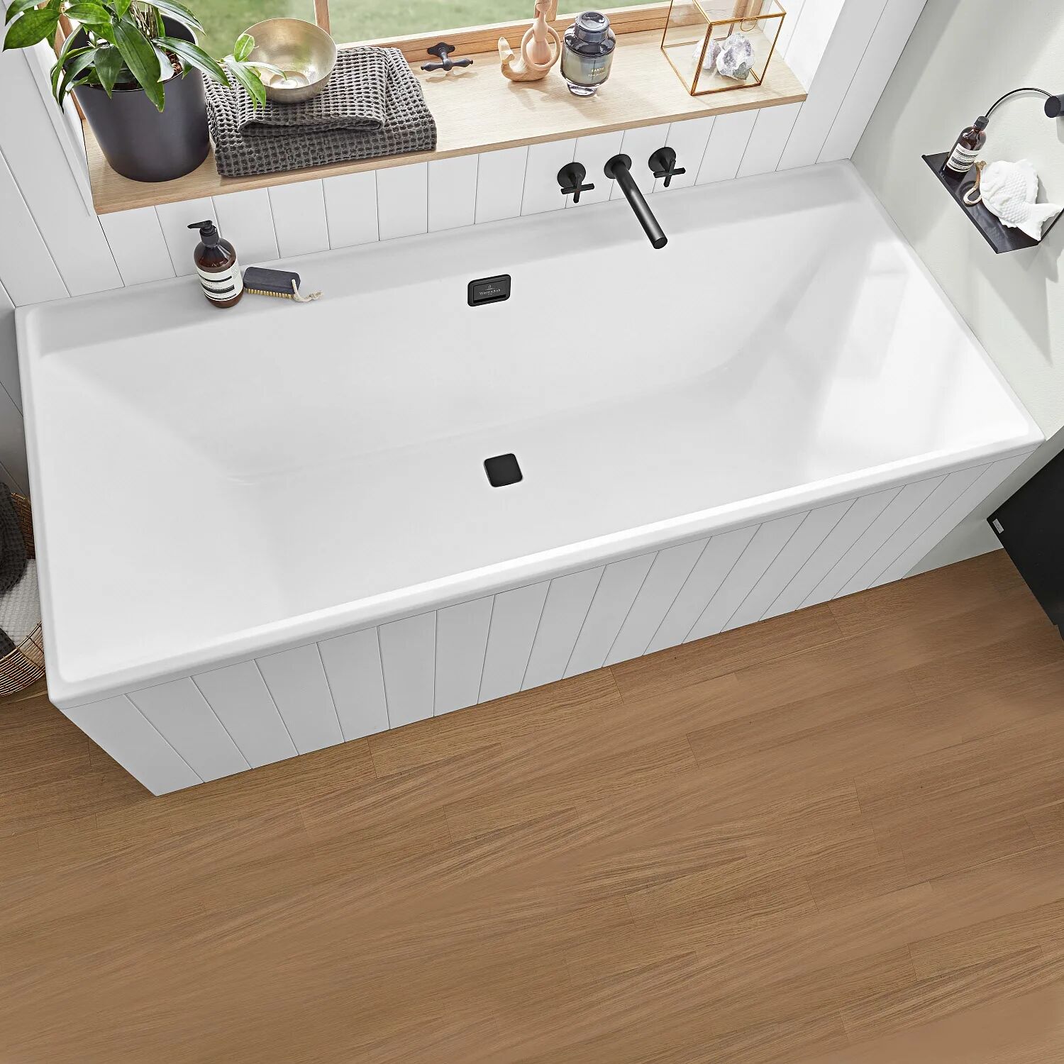 Villeroy & Boch Collaro Badewanne 160 x 75 cm Collaro L: 160 B: 75 cm weiß alpin UBA160COR2NV-01