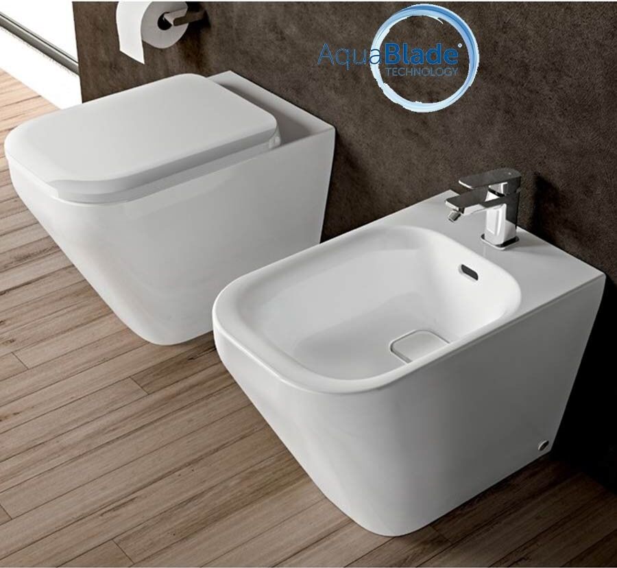 "Sanitari filo muro Ideal Standard Tonic II vaso AquaBlade, bidet e coprivaso rallentato"