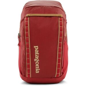 Patagonia Black Hole -reppu 32L - 100% kierrätettyä polyesteriä  - Touring Red - female