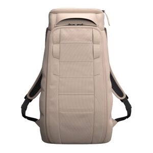 Db Hugger Backpack 20L, 20 Left, Fogbow Beige