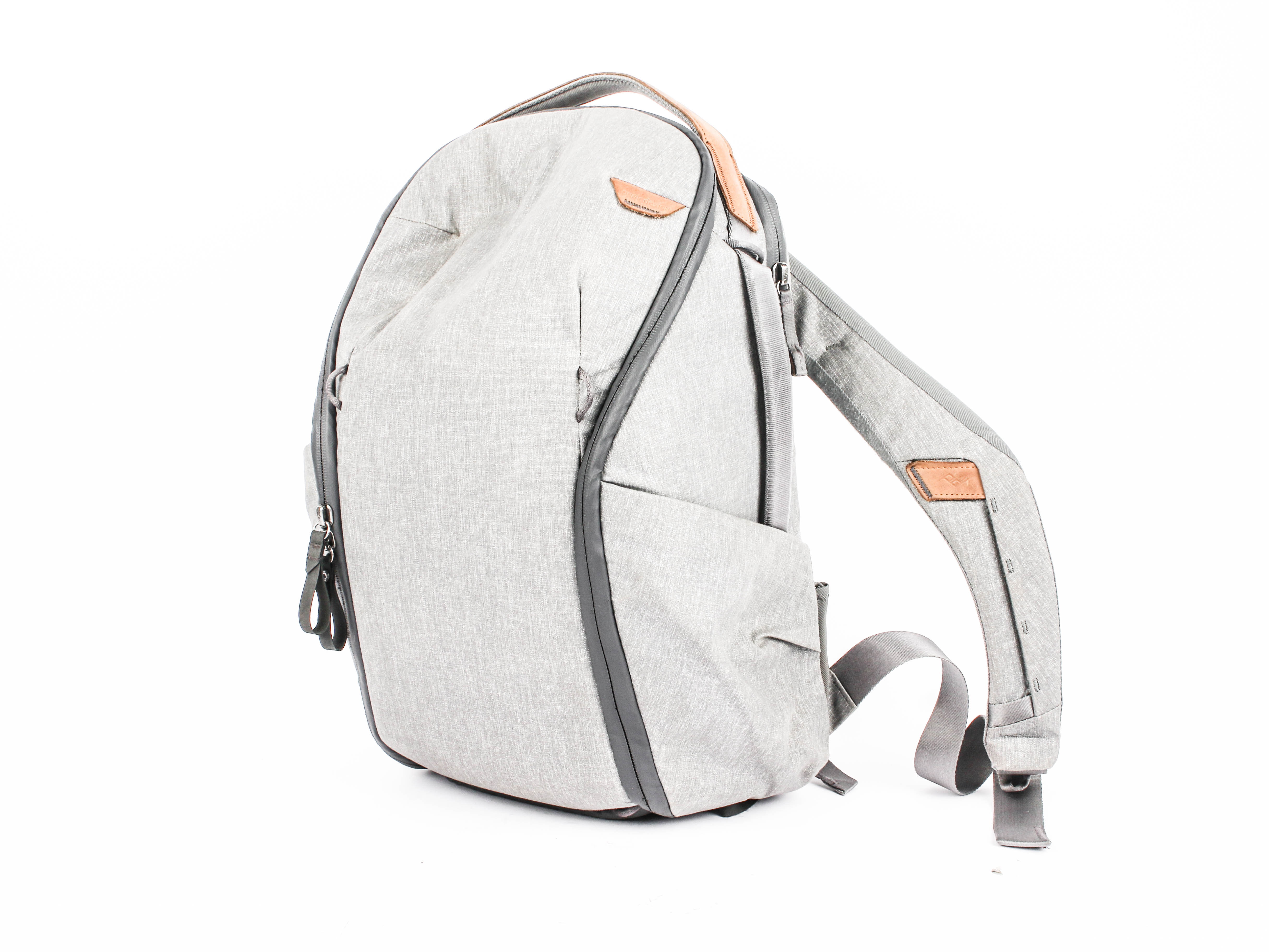 Used Peak Design Everyday Backpack 20L Zip