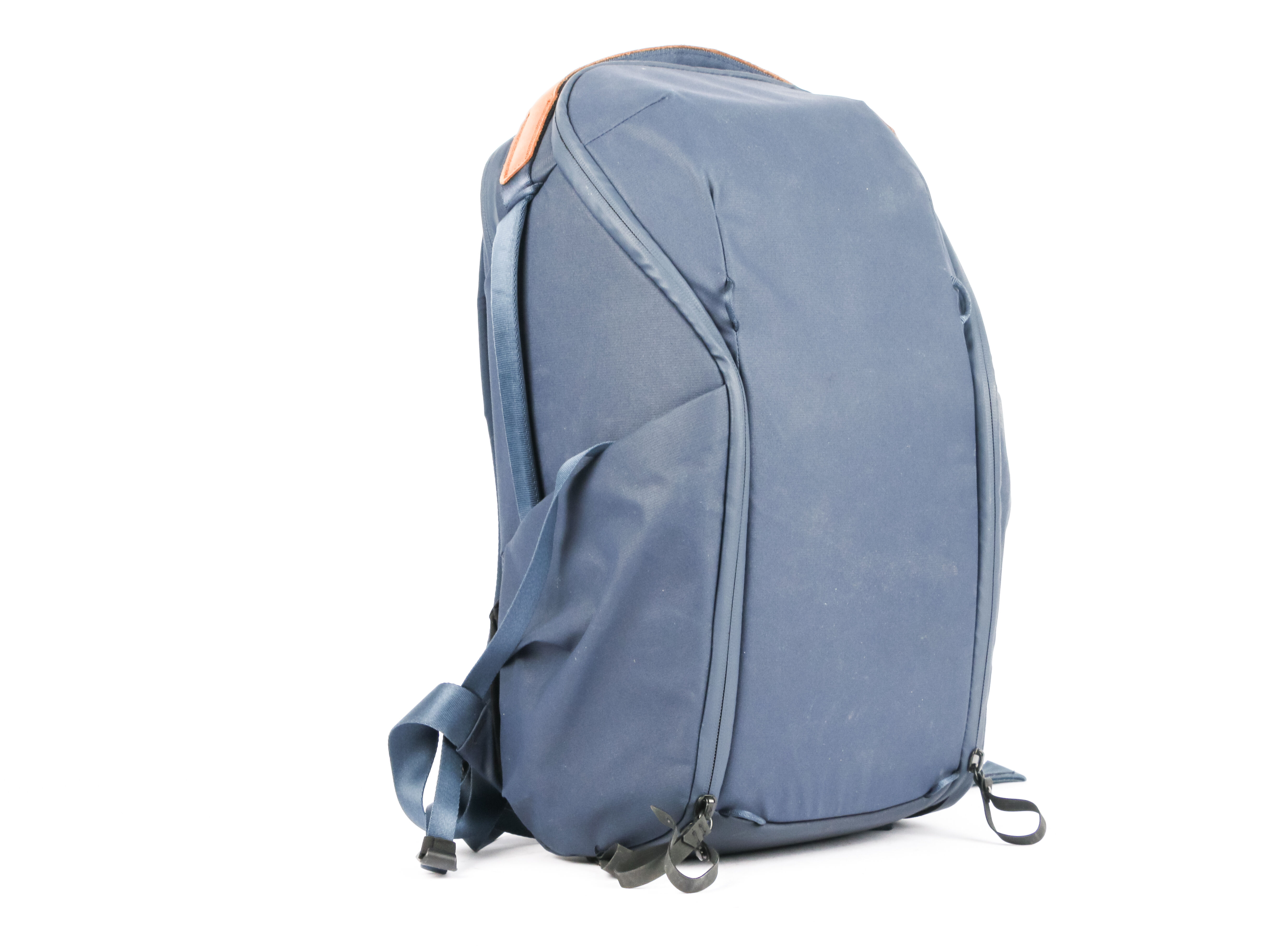 Used Peak Design Everyday Backpack 20L Zip