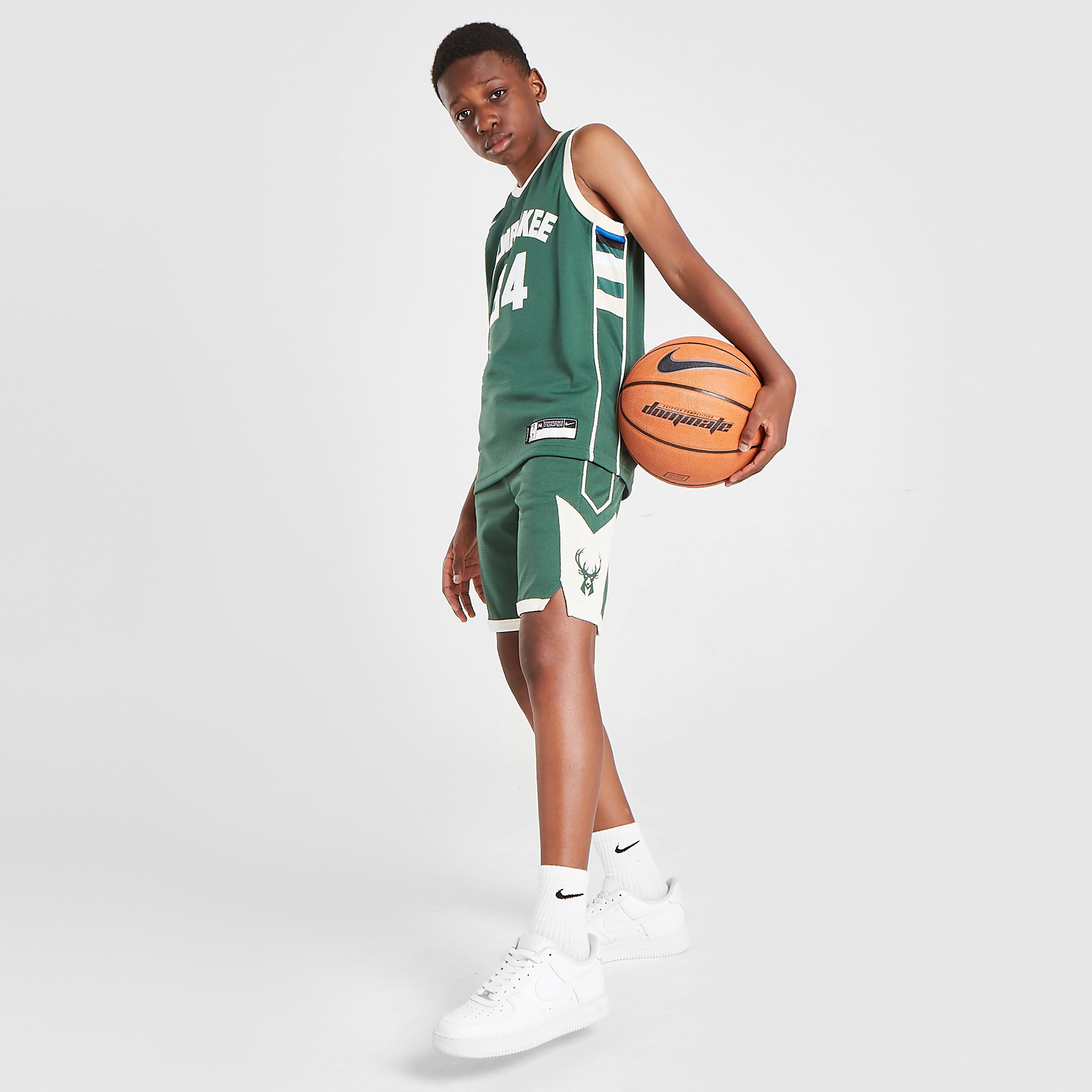 Nike NBA Milwaukee Bucks Shorts Junior - Green - Kids  size: S
