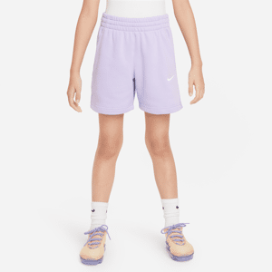 Nike Sportswear Club Fleece-shorts (13 cm) i french terry til større børn (piger) - lilla lilla S