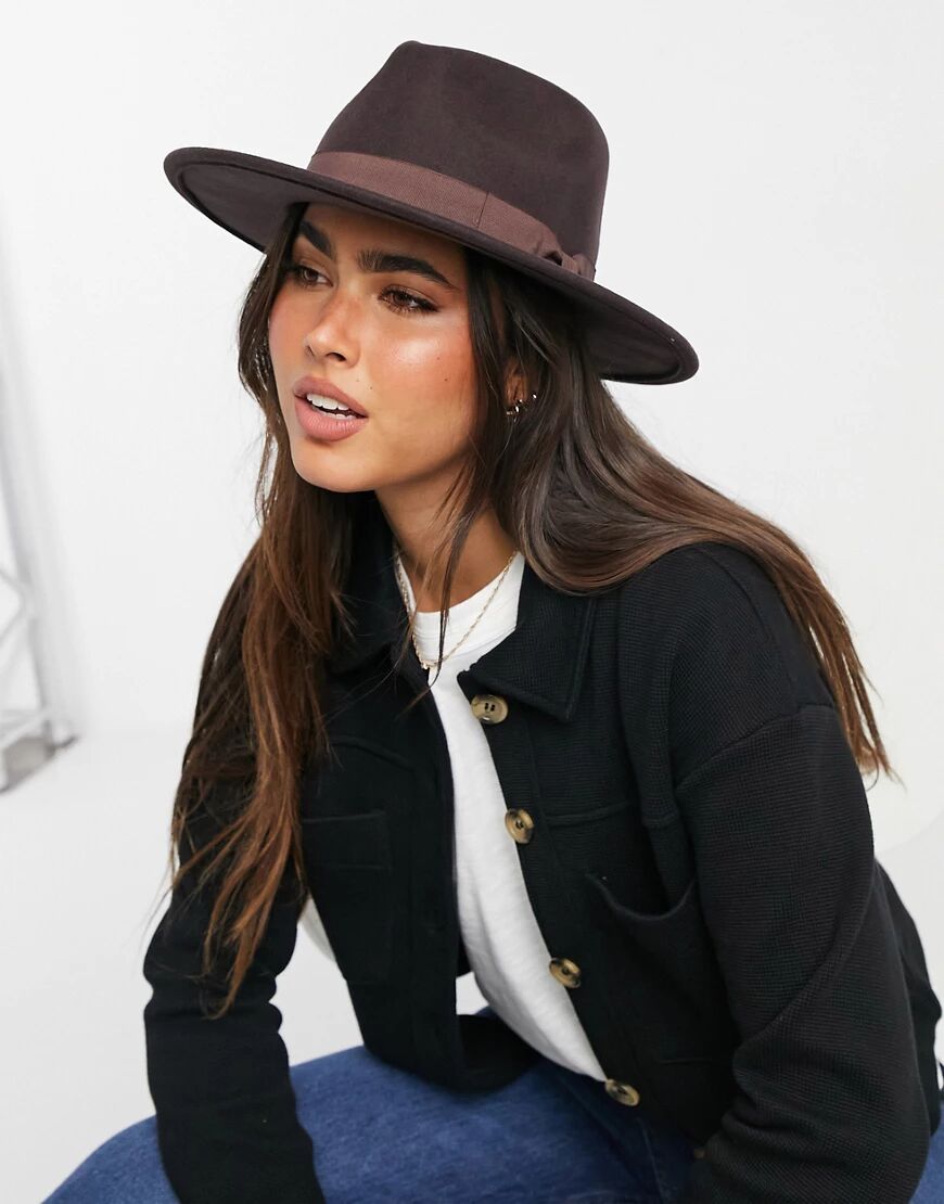 ASOS DESIGN felt fedora in brown  Brown