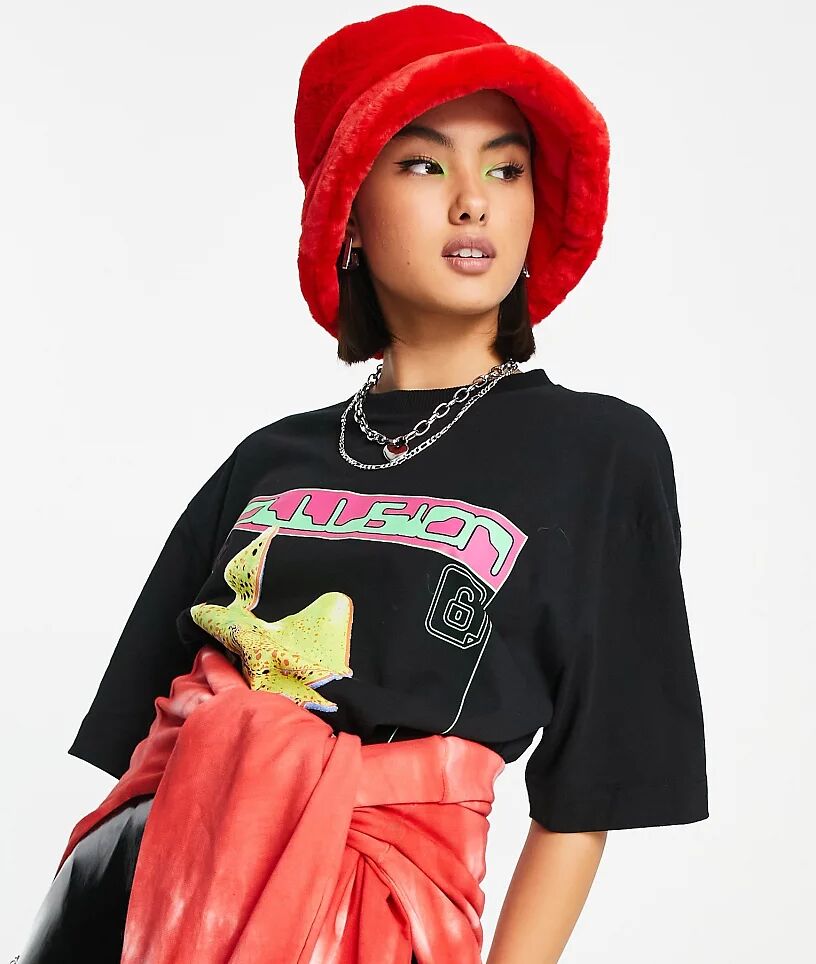 COLLUSION Unisex fluffy bucket hat in red  Red