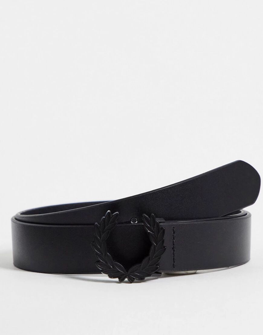 Fred Perry leather large wreath logo belt in black  Black