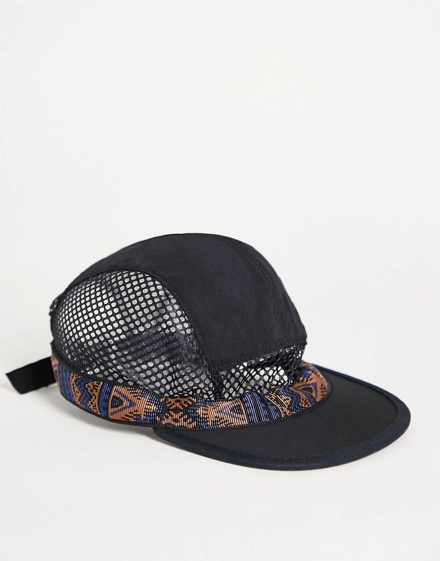 Kavu Trailrunner cap in black  Black