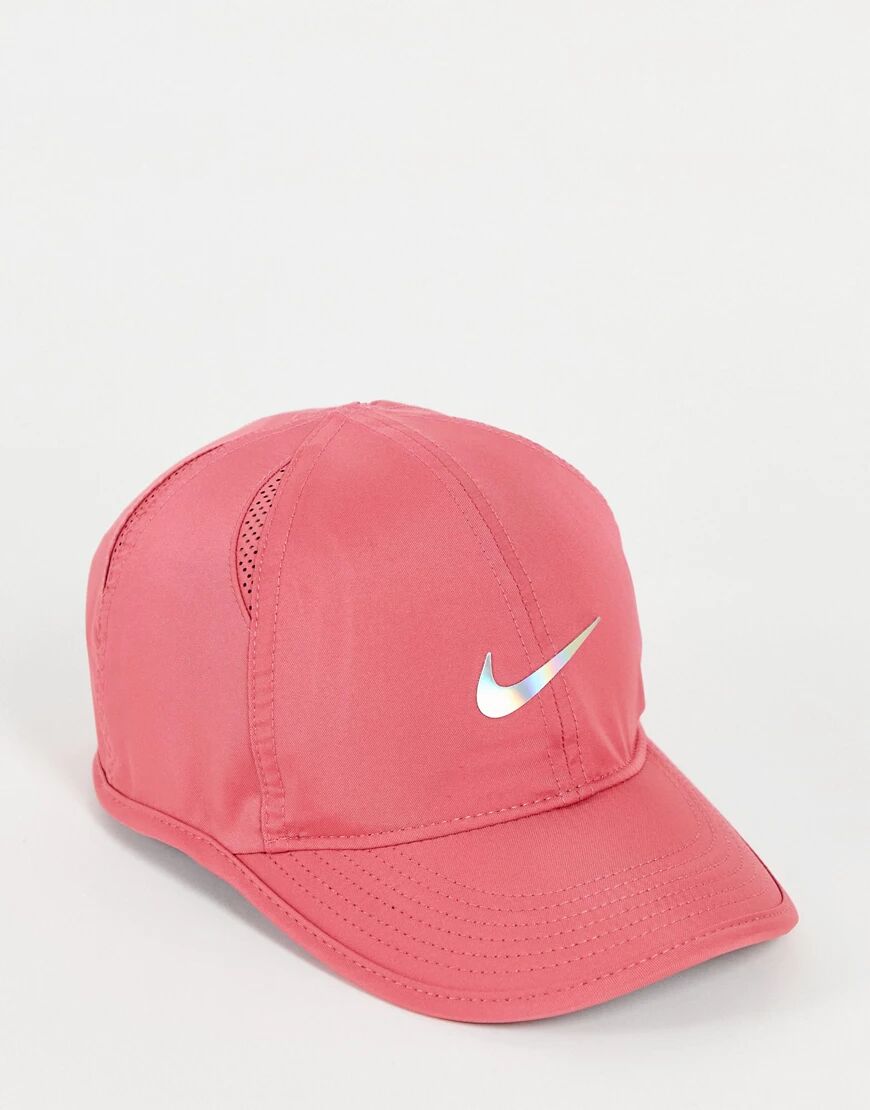 Nike baseball cap in archaeo pink  Pink