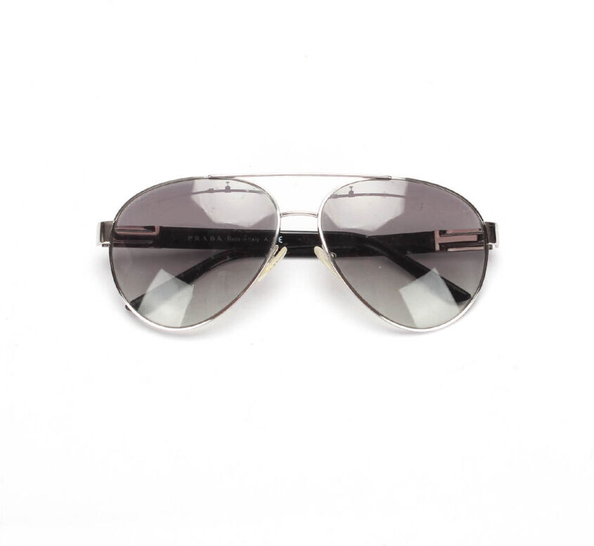 Prada Vintage Pre-owned Aviator Sunglasses Grå Female