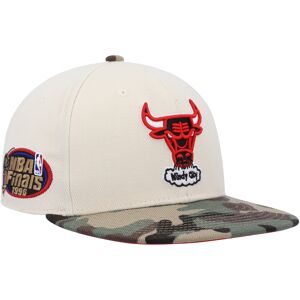 Men's Mitchell & Ness Cream/Camo Chicago Bulls Hardwood Classics 1996 NBA Finals Off White Camo Fitted Hat - Male - Camo