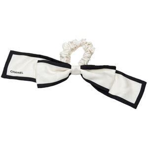 Chanel Pre-Owned Womens Vintage Silk Cc Bow Scrunchie White - One Size