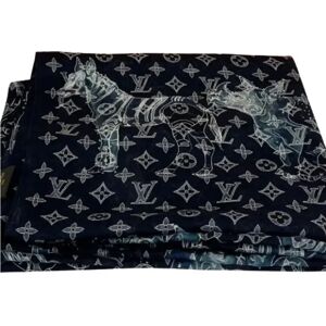 Louis Vuitton Vintage , Pre-owned Silk scarves ,Blue female, Sizes: ONE SIZE