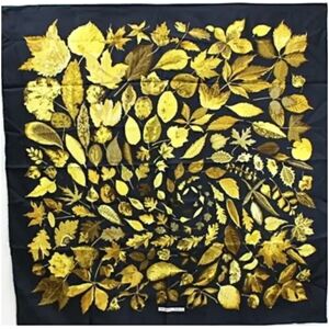 Hermès Vintage , Pre-owned Silk scarves ,Multicolor female, Sizes: ONE SIZE