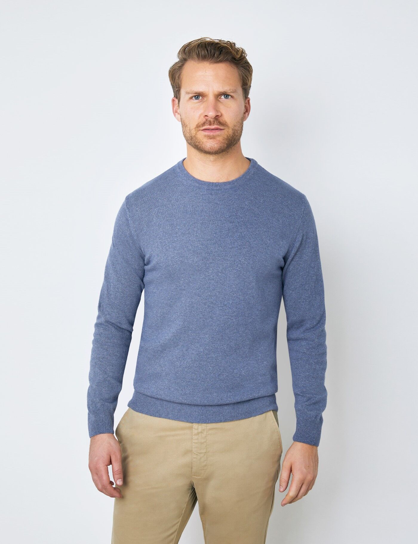 Hawes & Curtis Men's Italian Cashmere Wool Mix Crew Neck Jumper in Denim   Medium   Hawes & Curtis